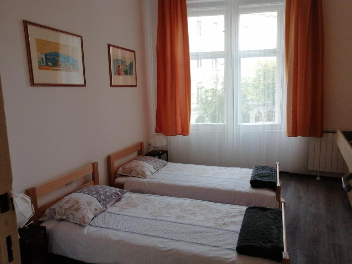 Old School Zagreb Apartment Ngoại thất bức ảnh